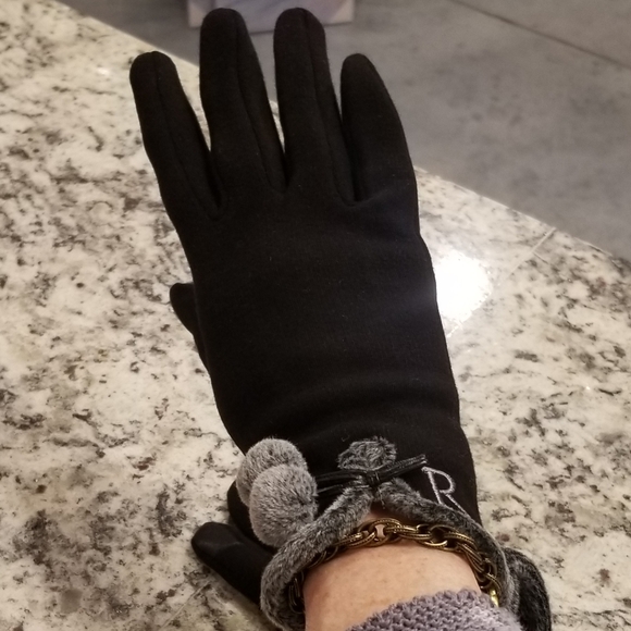 Ladies tech, initial gloves - Picture 1 of 1